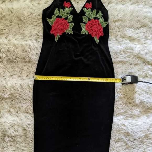Black Velvet Dress - Picture 10 of 12